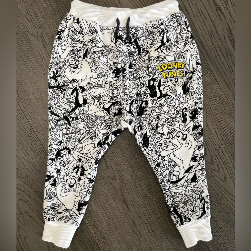 Zara Baby x Looney Tunes Black and White Cartoon Print Joggers 18-24m
